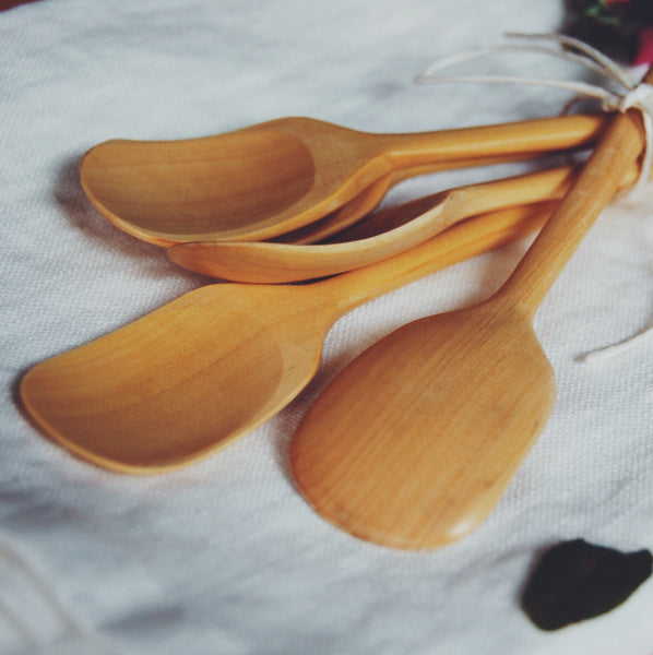 cucchiaio medio in legno